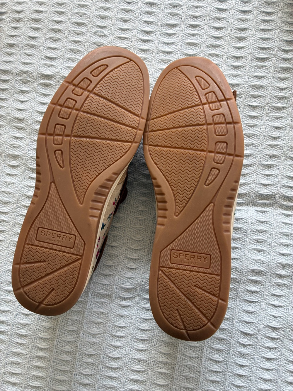 NWT Women’s SPERRY Tan Floral Embroidered Boat Shoes - Picture 7 of 8